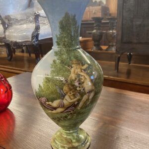 Antico vaso Con Putti manifattura Ginori epoca 1850 . Mis Altezza cm 35