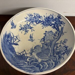 Antico grande piatto in terraglia Giapponese con dipinta pernice . Periodo MeiJi 1868 – 1912 . Mis cm 30