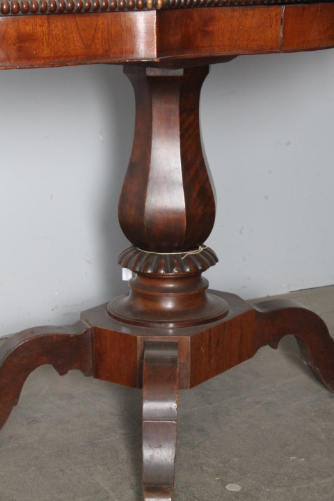 Antico tavolo da salotto 1860 in noce . a “ Biscotto “ . Mis 113 x63 - immagine 7