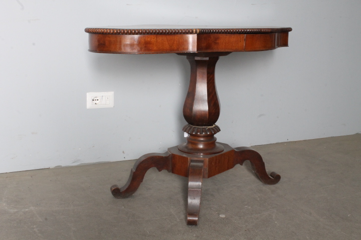 Antico tavolo da salotto 1860 in noce . a “ Biscotto “ . Mis 113 x63 - immagine 9