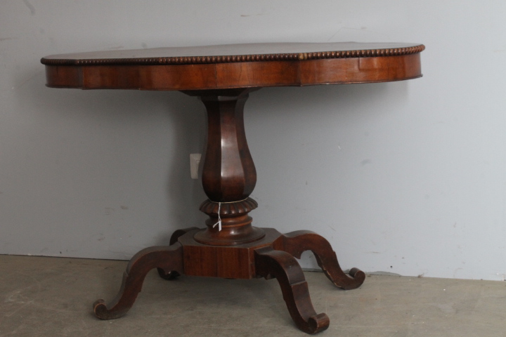 Antico tavolo da salotto 1860 in noce . a “ Biscotto “ . Mis 113 x63 - immagine 17