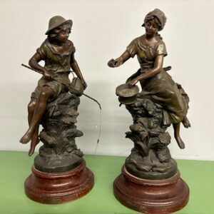 Alternative view of Coppia di sculture Auguste Moreau fine 800 in antimonio Patinato pescatore e Contadina . Mis h 46