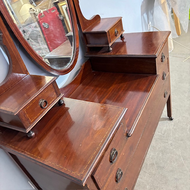 Antica cassettiera toilette inglese mogano e intarsi XIX secolo . Specchio Basculante. Mis 68 x 45 . h 142 - immagine 3