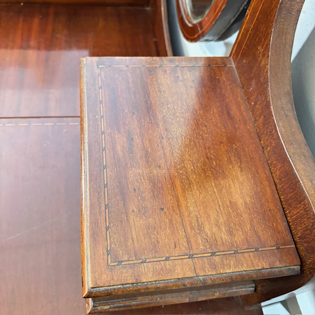 Antica cassettiera toilette inglese mogano e intarsi XIX secolo . Specchio Basculante. Mis 68 x 45 . h 142 - immagine 7