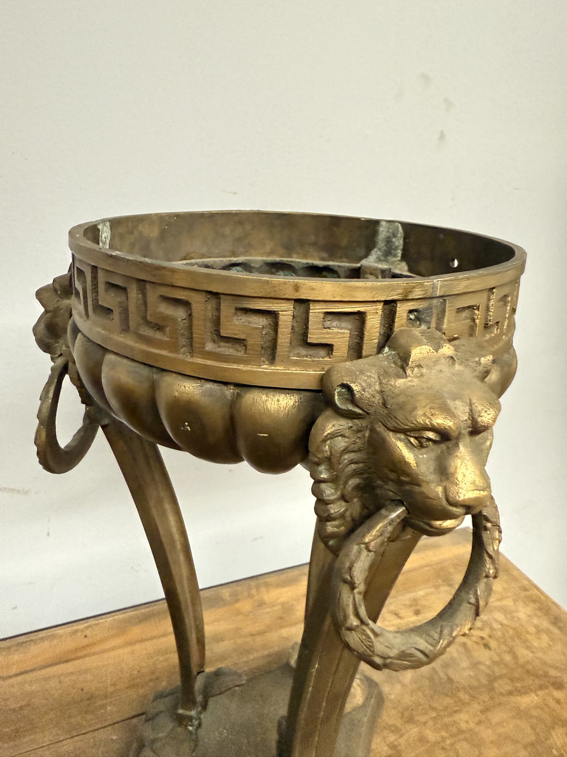 Antico brucia profumi in bronzo, XIX sec, Francia, 50x30 cm - immagine 3