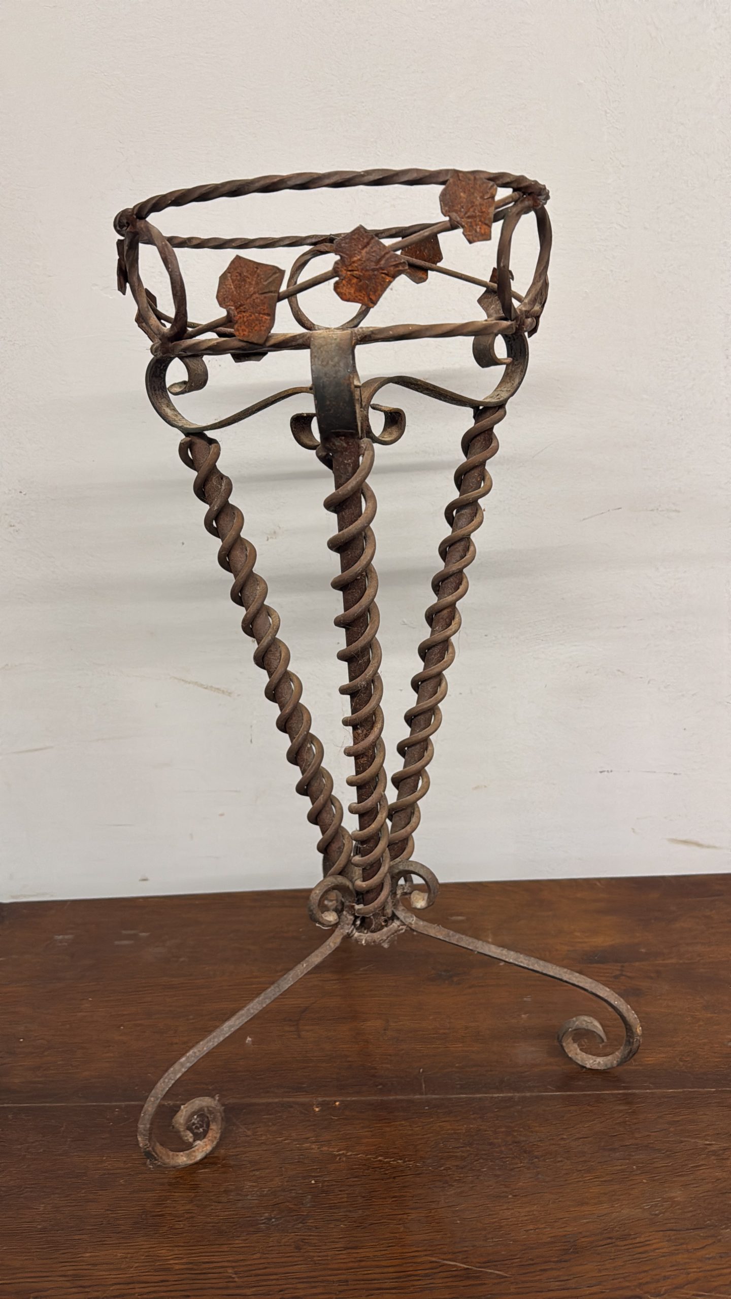 Porta vaso in ferro battuto Liberty, primi '900, 61x29 cm - immagine 2