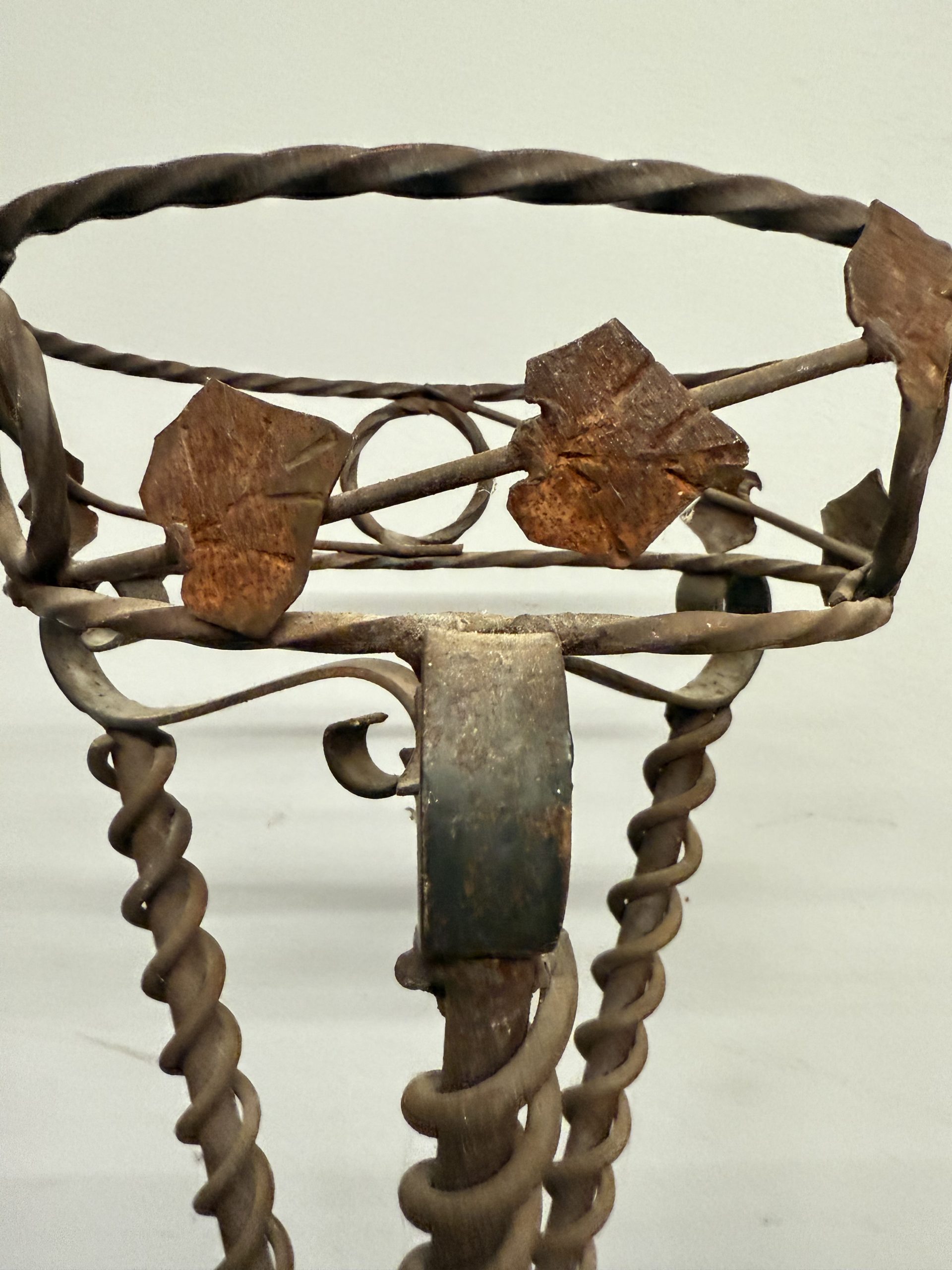 Porta vaso in ferro battuto Liberty, primi '900, 61x29 cm - immagine 9
