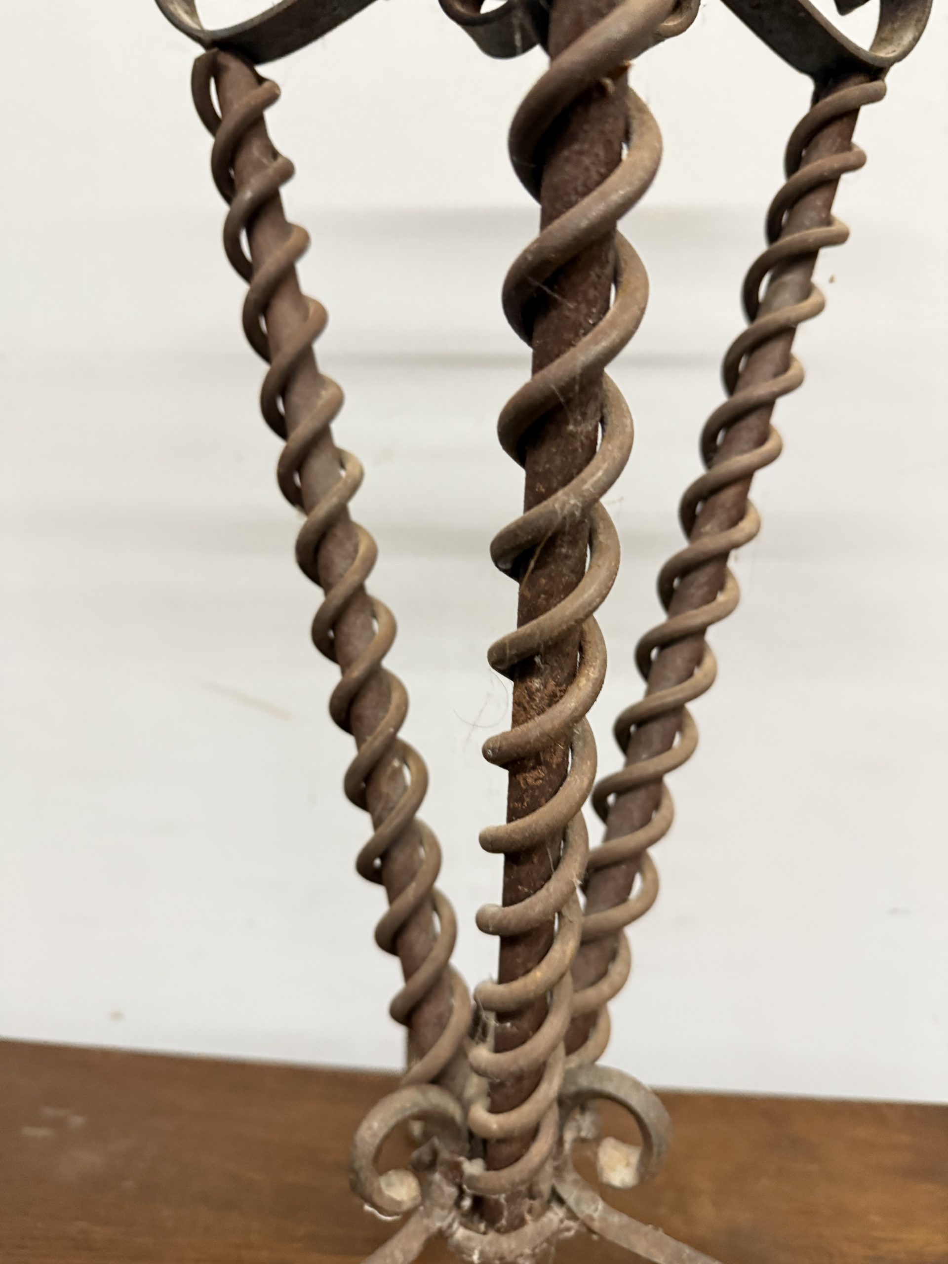 Porta vaso in ferro battuto Liberty, primi '900, 61x29 cm - immagine 10