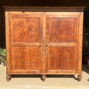 Antico Grande stipone /dispensa  credenza epoca XIX abete , rustica naturale. Mis cm 200 x 50 . h 195