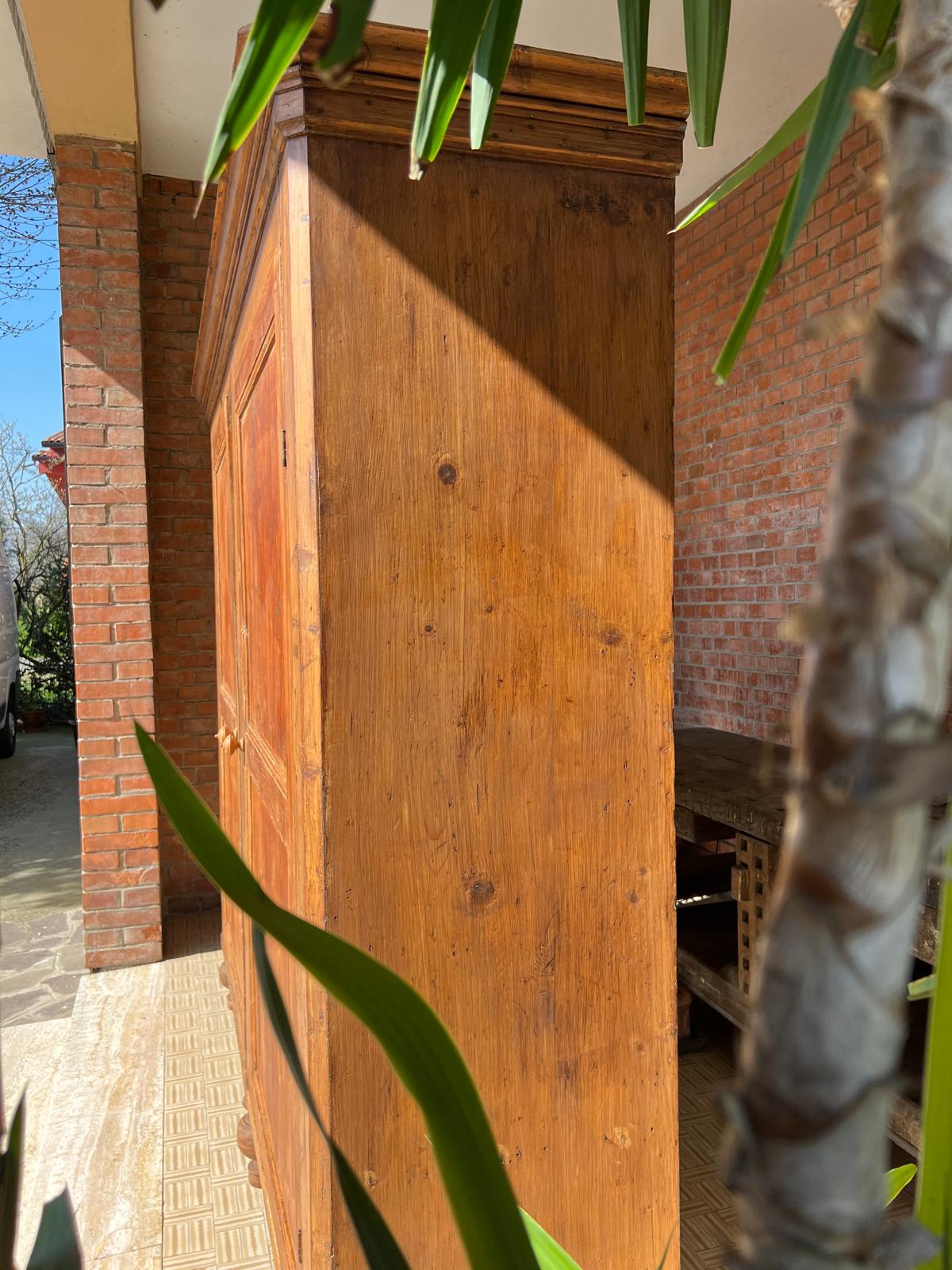 Antico Grande stipone /dispensa credenza epoca XIX abete , rustica naturale. Mis cm 200 x 50 . h 195 - immagine 12