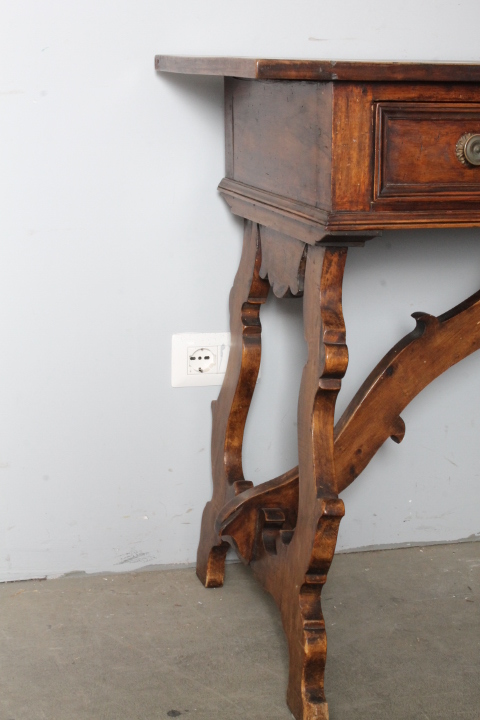 Antico tavolo scrittoio Fratina metà 700 noce massello . Piemonte XVIII sec Mis 116 x 50 - immagine 6