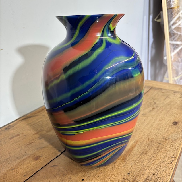 Vaso in vetro Ottavio Missoni - Arte Vetro Murano anni 80 firmato . Mod EOS - Posmoderno H 33 cm - immagine 10