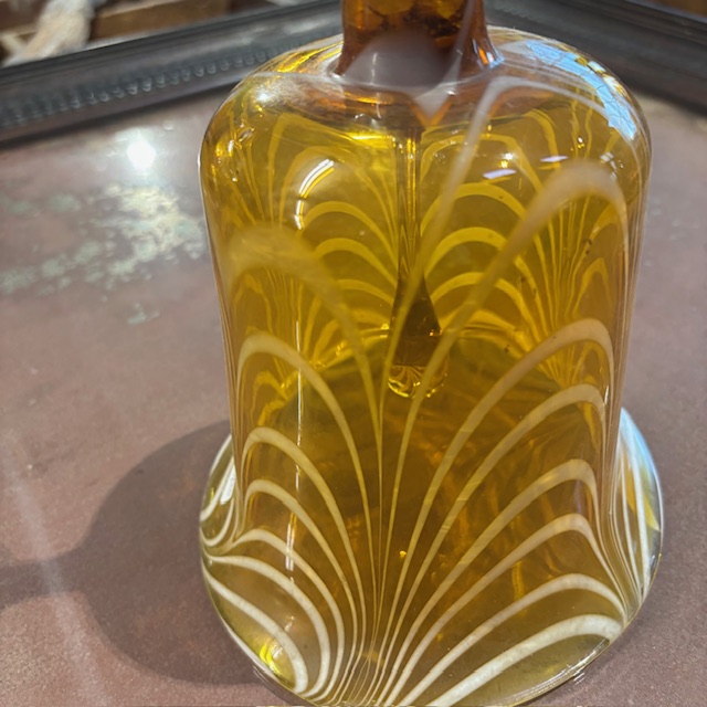 Antica Grande campana in vetro epoca XIX sec Giallo e bianco . Mis h cm 35 diametro cm 15 - immagine 6