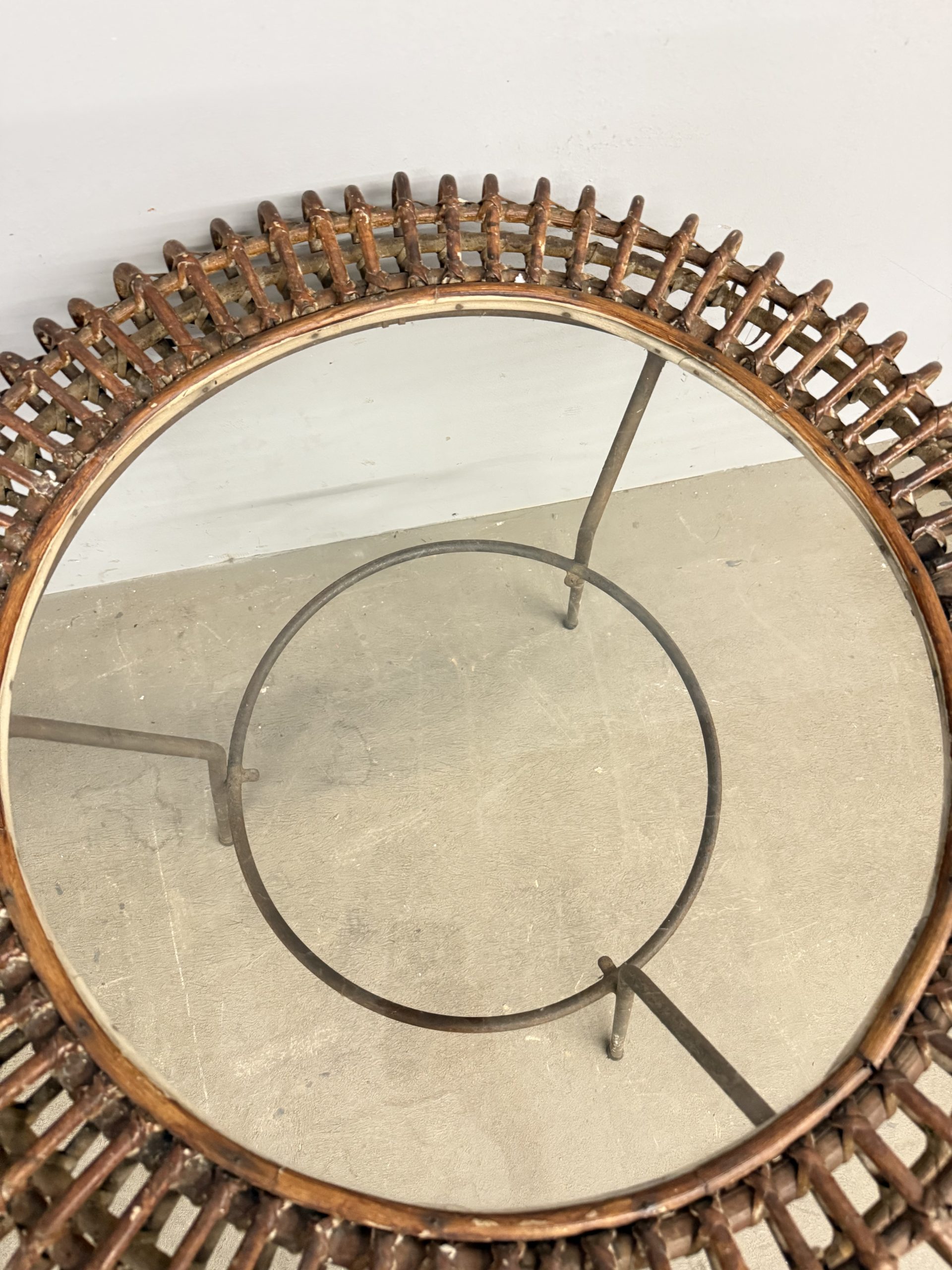 Tavolinetto da salotto Bonacina in bamboo e ferro anni '50, 58x47cm - immagine 5
