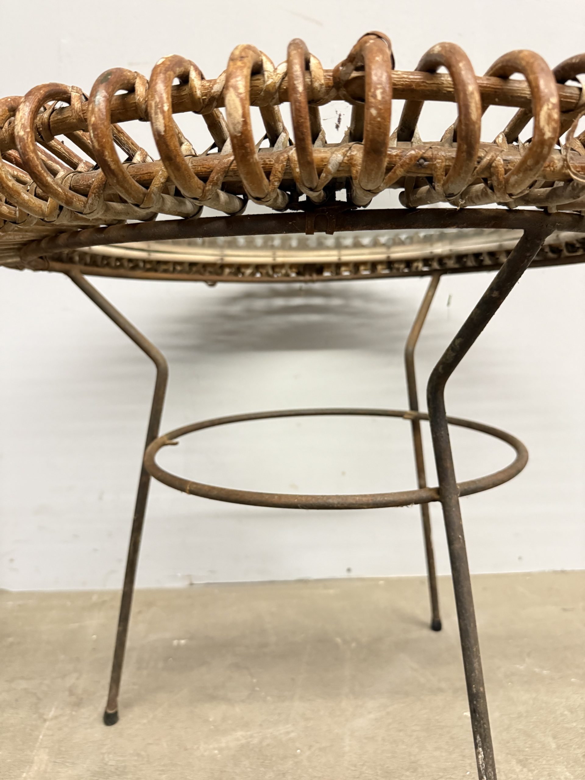 Tavolinetto da salotto Bonacina in bamboo e ferro anni '50, 58x47cm - immagine 8