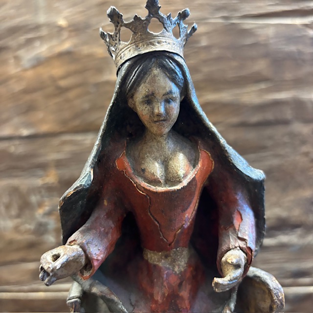 Antica scultura della Madonna su trono . dipinta policroma epoca XVII sec h 35 - immagine 3