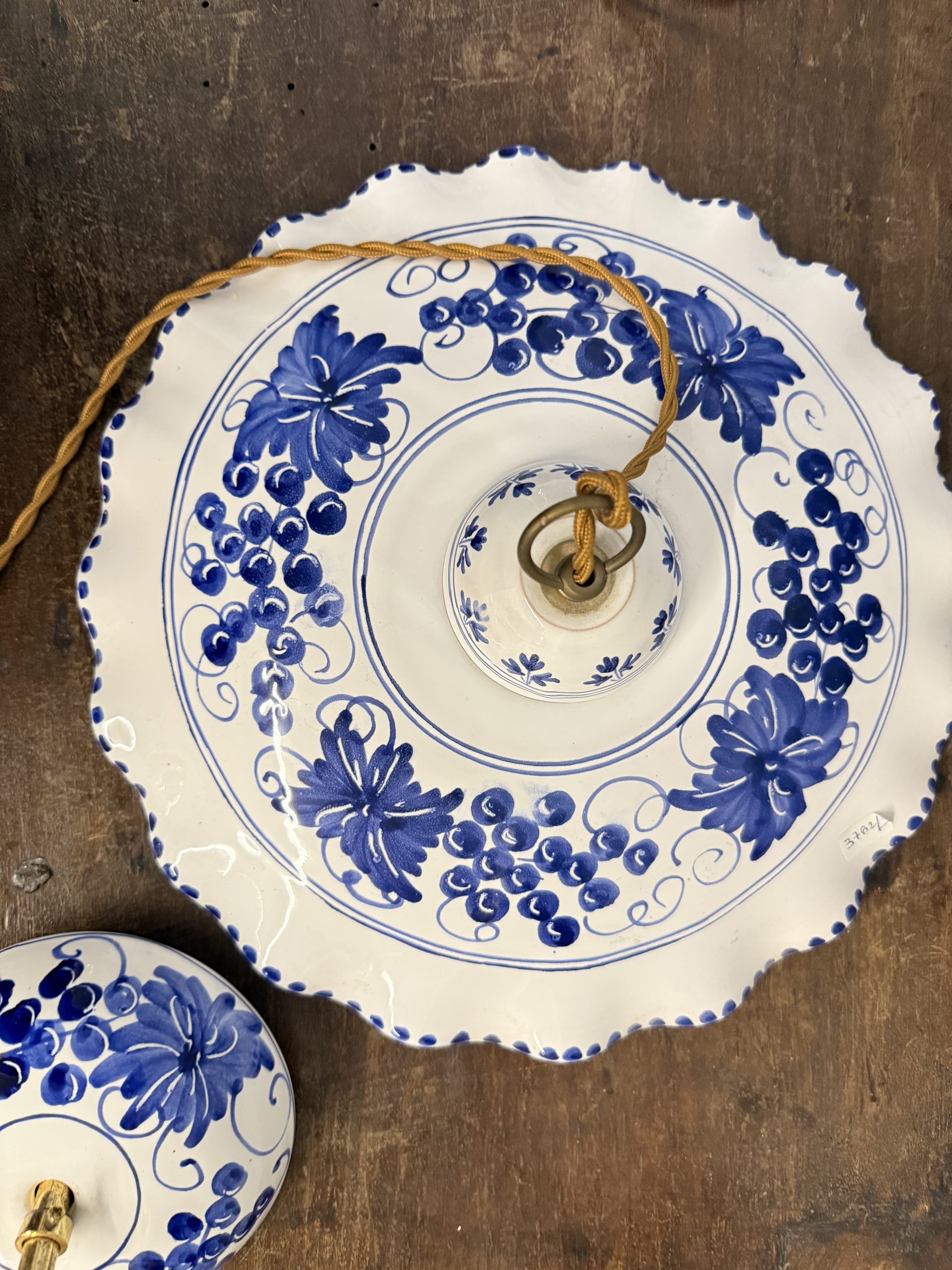 Coppia di lampadari in ceramica dipinti a mano XX sec, 30x7cm - immagine 9