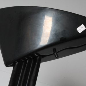 Lampada da terra Mod Otello di Bruno Gecchelin per Oluce anni 80 colore nero. Piantana design . H 190