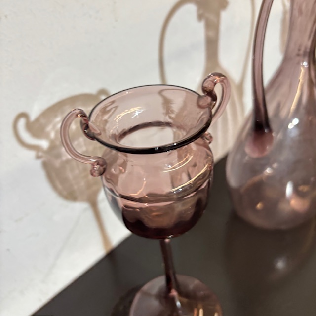 Antico Tritico in vetro rosa Amatista 1920 Zecchin – Cappellin Murano Venezia. H23 h 19 - immagine 3