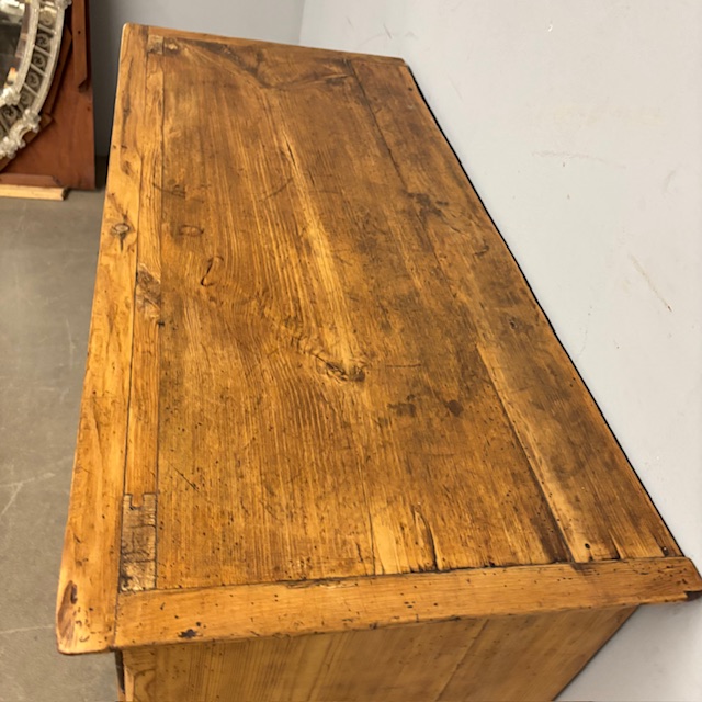 Antica credenza abete fine 800 legno chiaro restaurata . Misure ricercate . Mis 103 x 47, 50 . h 90 - immagine 4