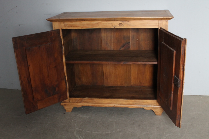 Antica credenza abete fine 800 legno chiaro restaurata . Misure ricercate . Mis 103 x 47, 50 . h 90 - immagine 13