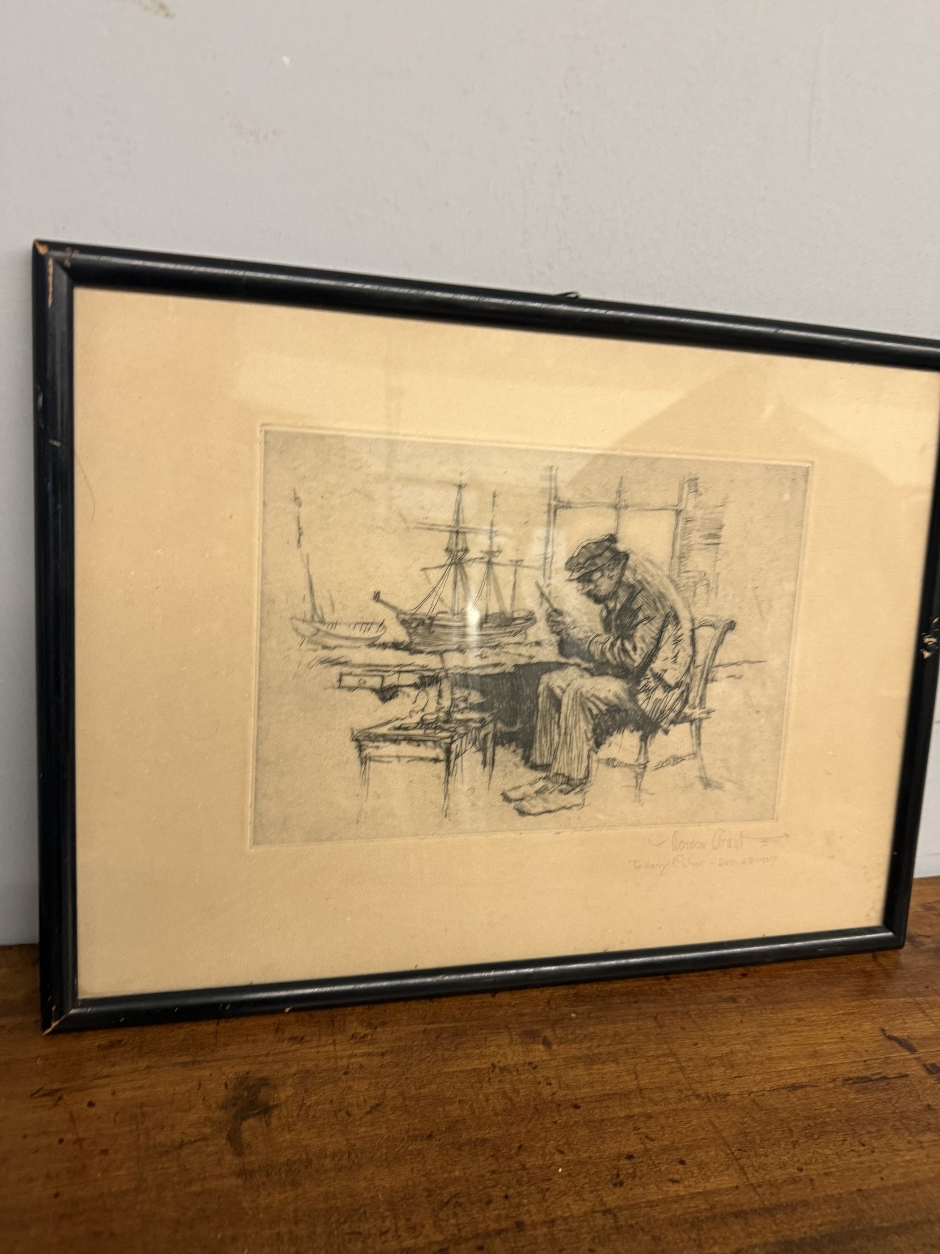 Antica incisione Gordon Grant, 41x31cm 1927, personaggio al porto - immagine 3