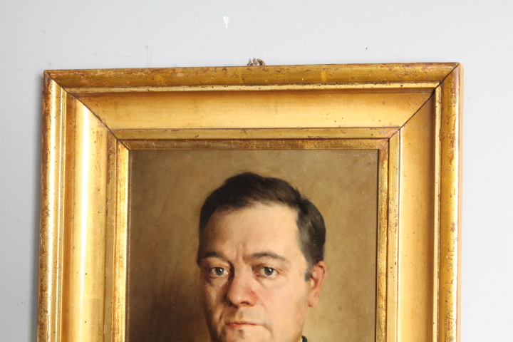 Antico dipinto olio su tela epoca XIX raffigurante prelato / personaggio un cornice dorata laccata dorata. Mis 60 x 45 - immagine 10