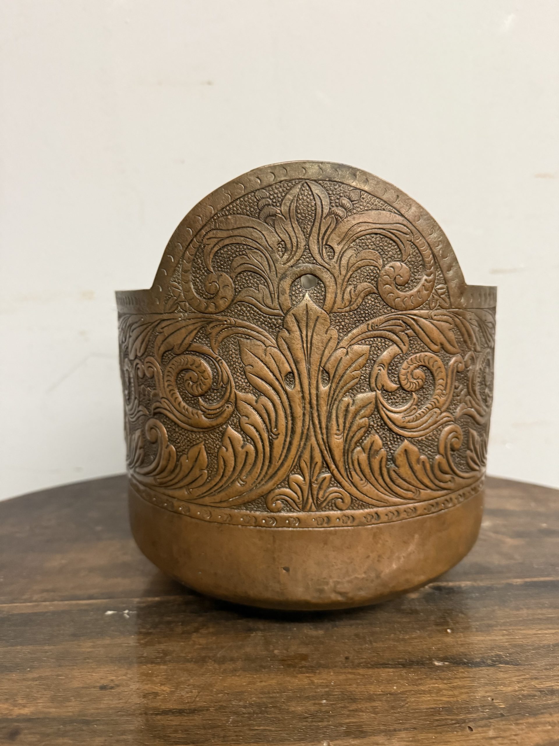 Antico cestello in rame sbalzato, Venezia XIX sec, con stemma del Doge 22x22cm - immagine 2