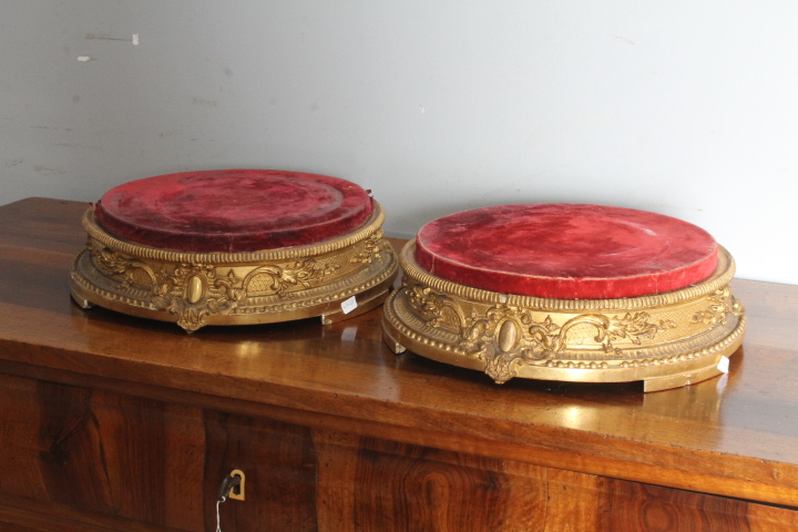 Antica coppia di basi dorate foglia oro per sculture o vasi .Epoca Luigi Filippo XIXsec