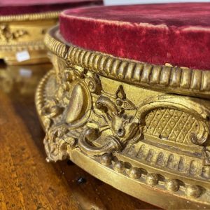 Alternative view of Antica coppia di basi dorate foglia oro  per sculture o vasi .Epoca Luigi Filippo XIXsec