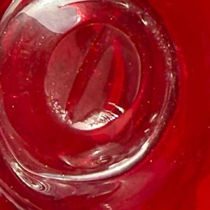 Alternative view of Coppia di vasi di Murano mid century, rosso rubino con candelabro, 24x12cm
