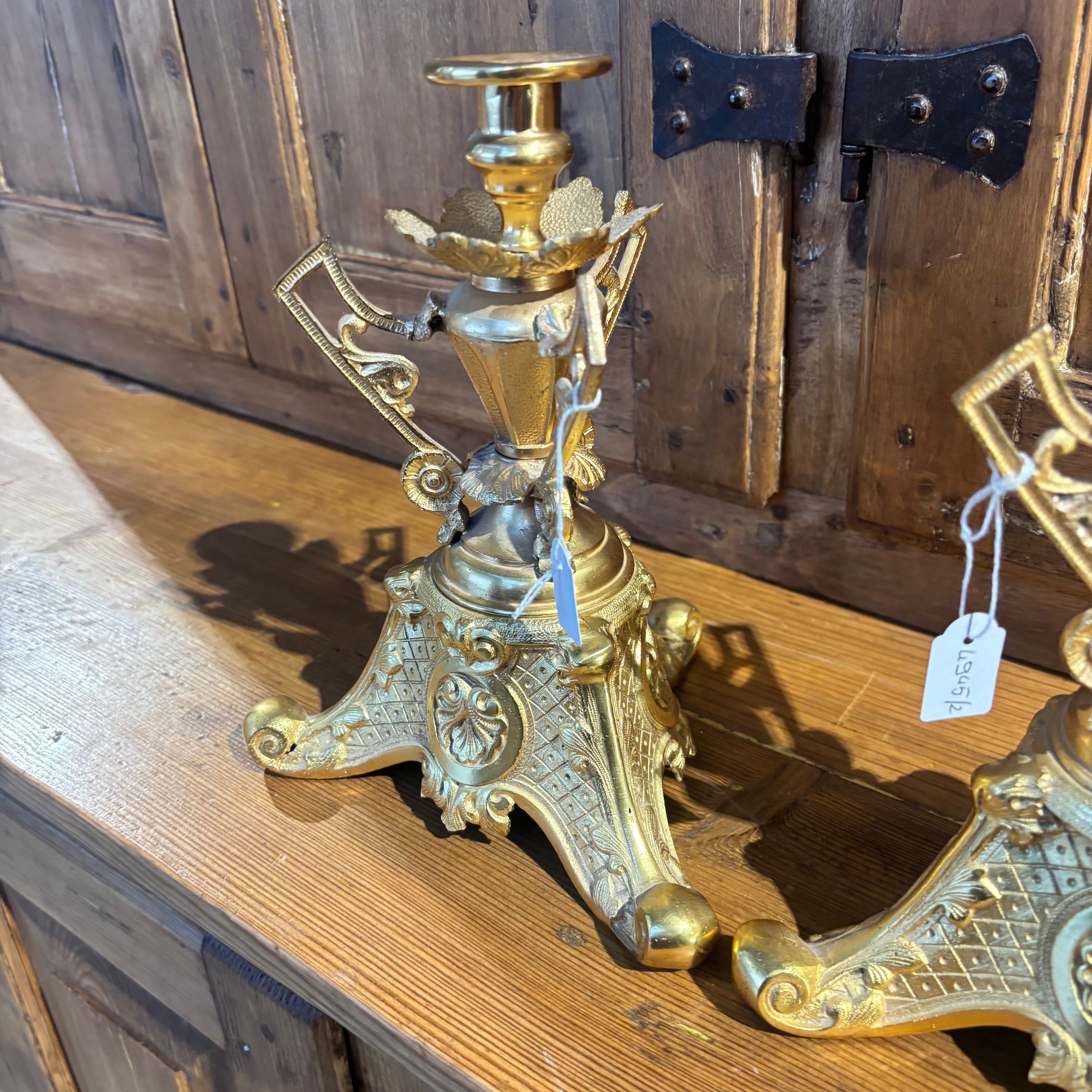Antica coppia di candelabri oro Zechino L. Filippo epoca 1850 circa . MIS h 23 . Base cm 18 x cm 18 - immagine 3