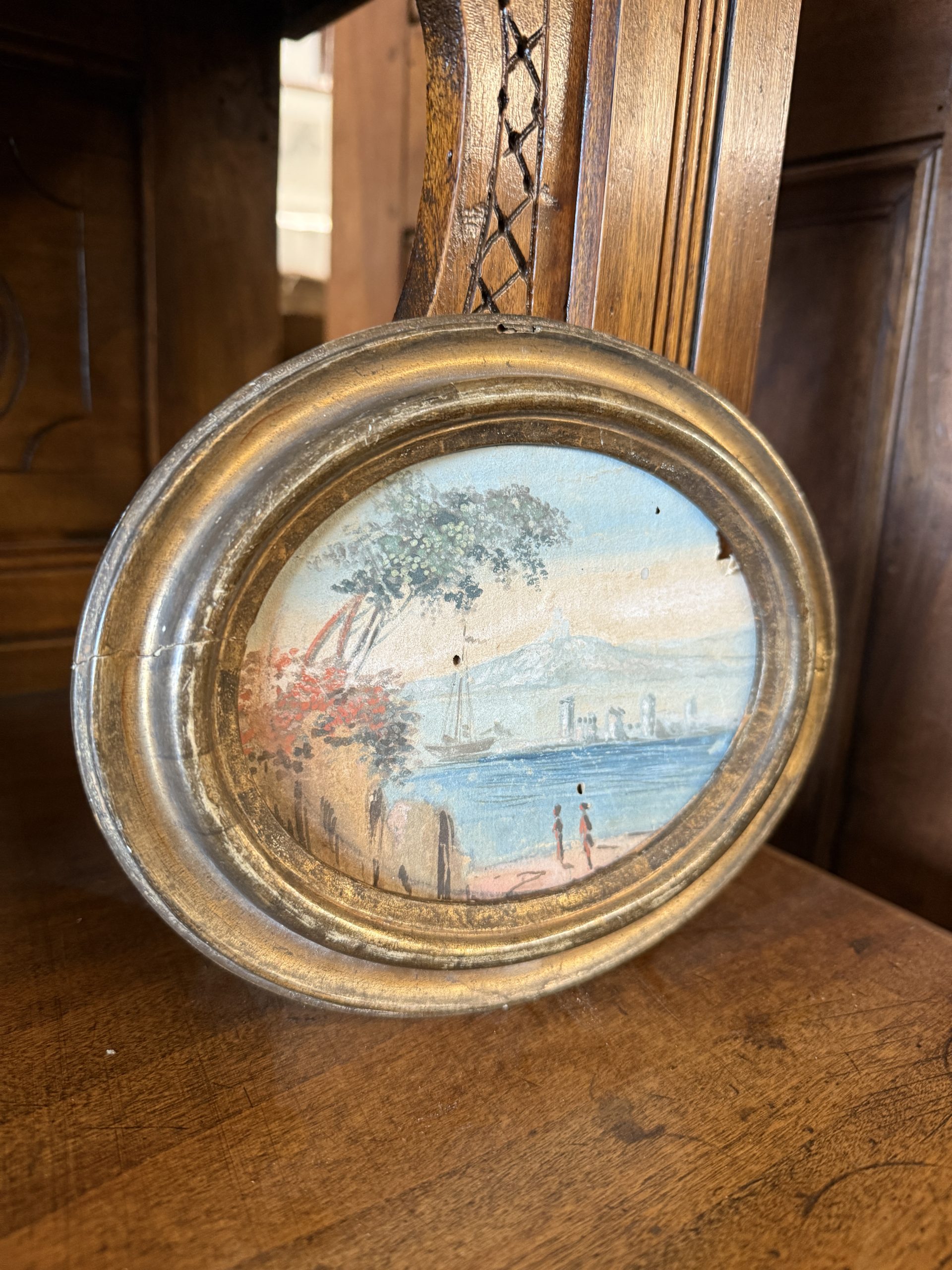 Antico dipinto su carta ovale raffigurante paesaggio marino XVII sec in cornice dorata 17x20cm - immagine 5