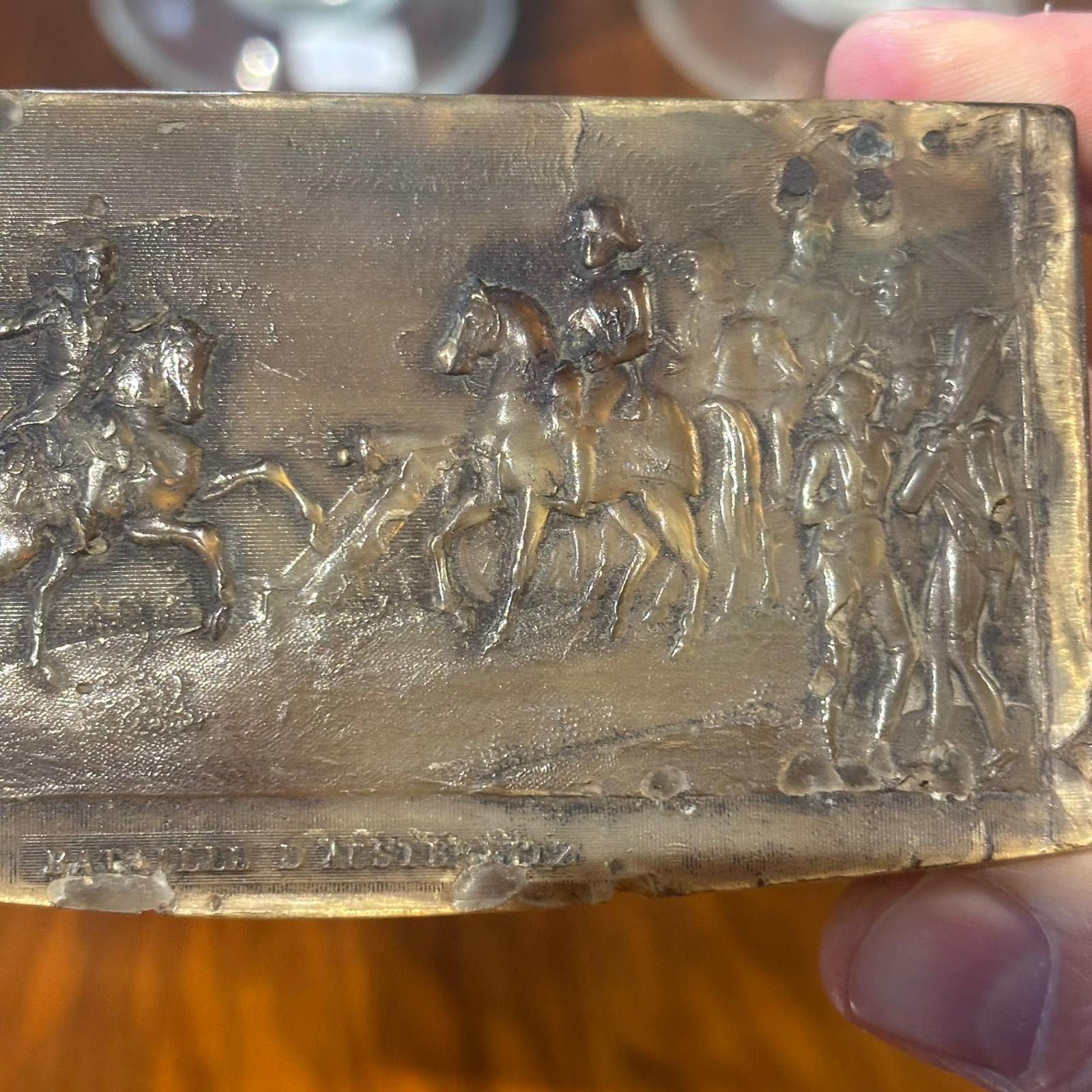 Antica tabacchiera in osso incisa XVIII battaglia Napoleone 10,5x5,50cm - immagine 6