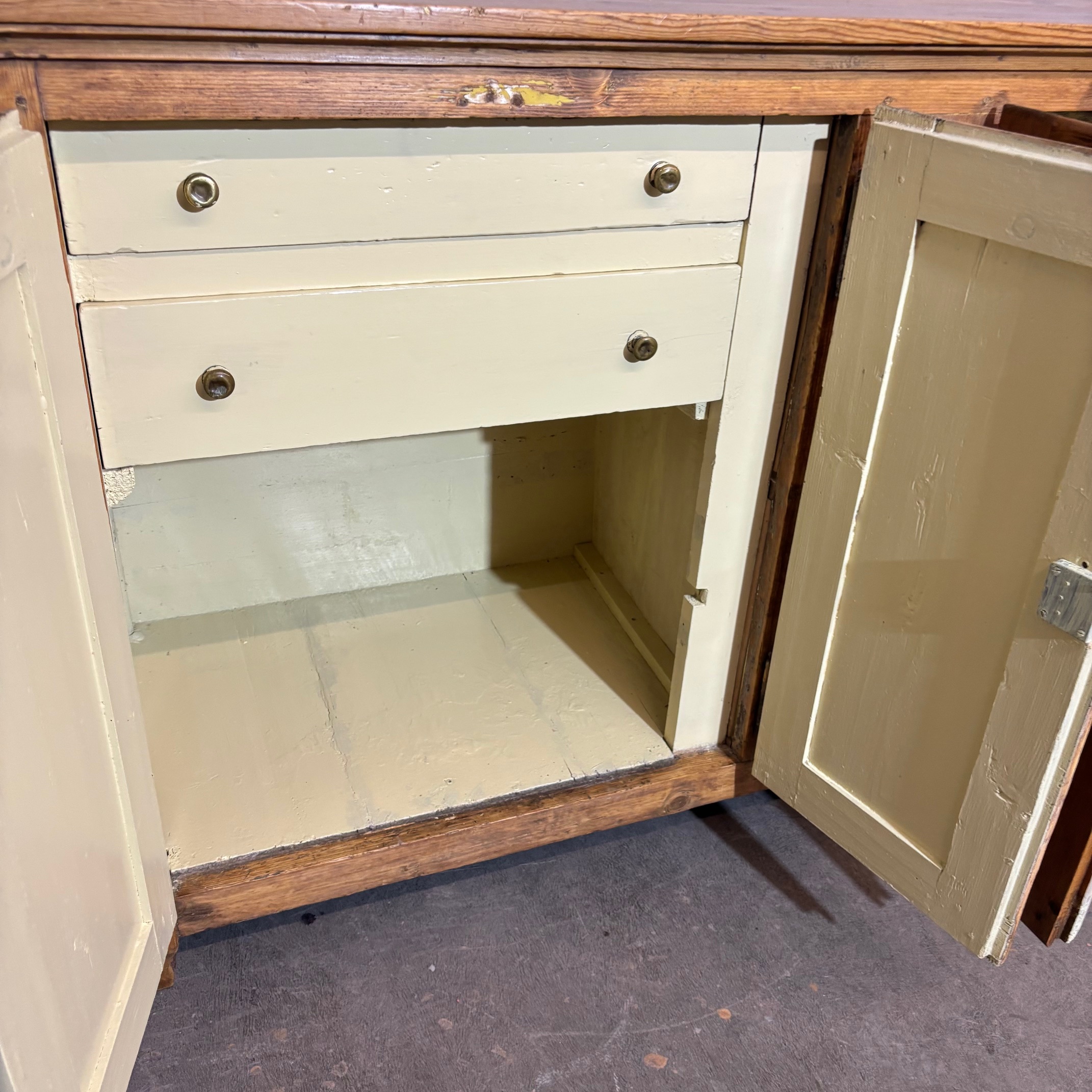 Antica credenza servante toscana a quattro sportelli , restaurata al naturale meta XIX sec arte povera. - immagine 10