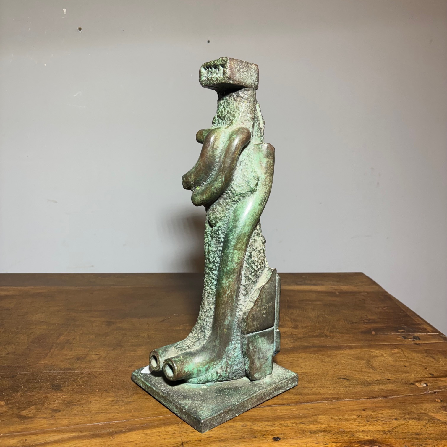 Scultura in bronzo totem Horst BoHm (Kronach. Germania ) Modern art surrealism 1983 4/9 . h cm 40 . Base cm 16 x cm 16 - immagine 5