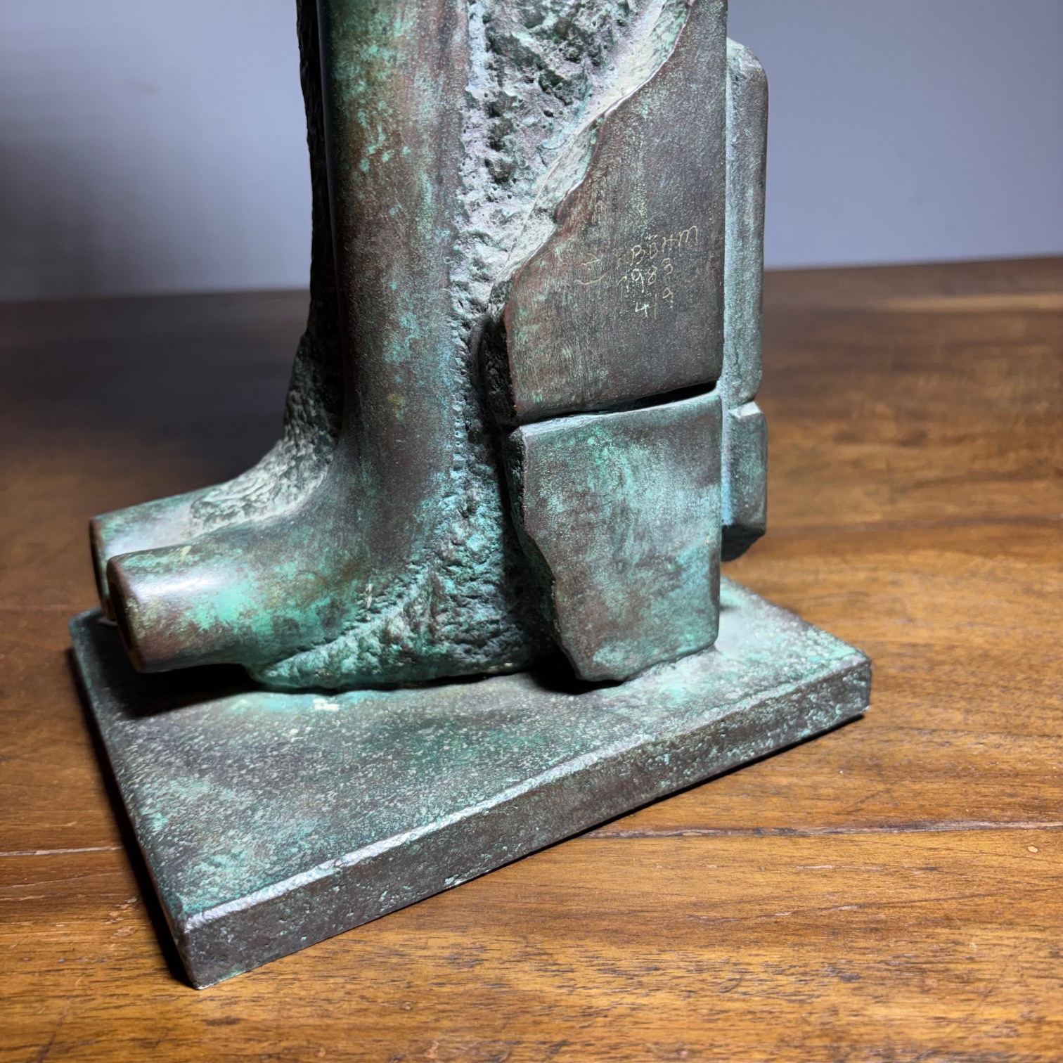 Scultura in bronzo totem Horst BoHm (Kronach. Germania ) Modern art surrealism 1983 4/9 . h cm 40 . Base cm 16 x cm 16 - immagine 9