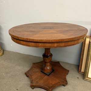 Antico tavolo Carlo X '800 in ciliegio con intarsi, 83x100cm