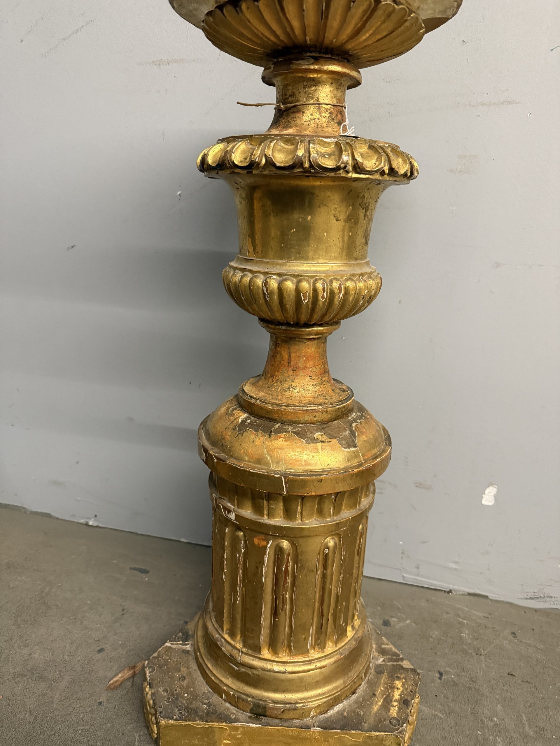 Antica base colonna dorata foglia oro impero '800, 80x37x31cm - immagine 2