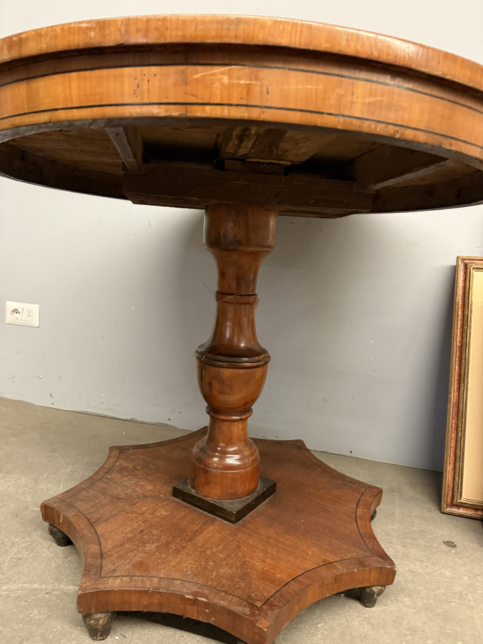 Antico tavolo Carlo X '800 in ciliegio con intarsi, 83x100cm - immagine 4