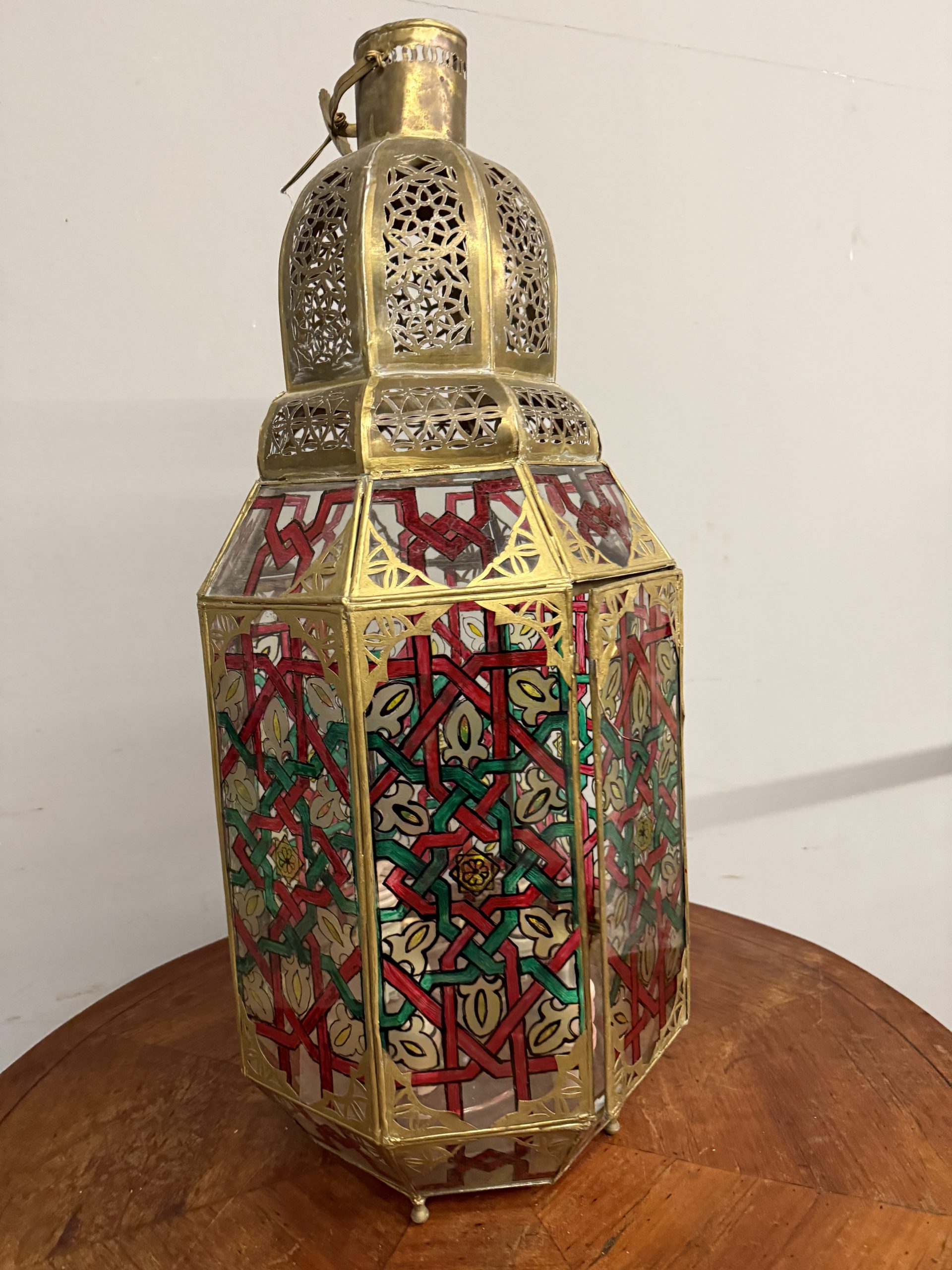 Lanterna vintage in ottone e vetri dipinti XX sec, Marocco, 94x40cm - immagine 2
