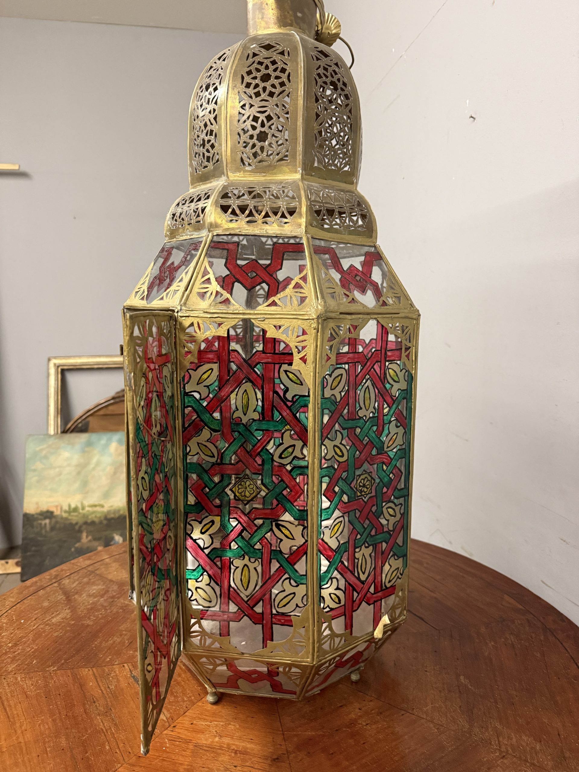 Lanterna vintage in ottone e vetri dipinti XX sec, Marocco, 94x40cm - immagine 14