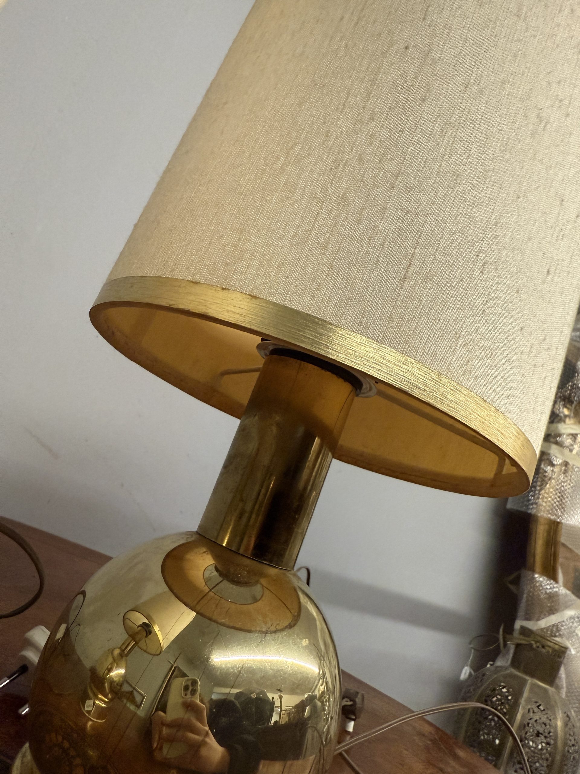 Coppia di lumi abat jour anni '70 modernariato Italia ottone dorato 38x20cm - immagine 11