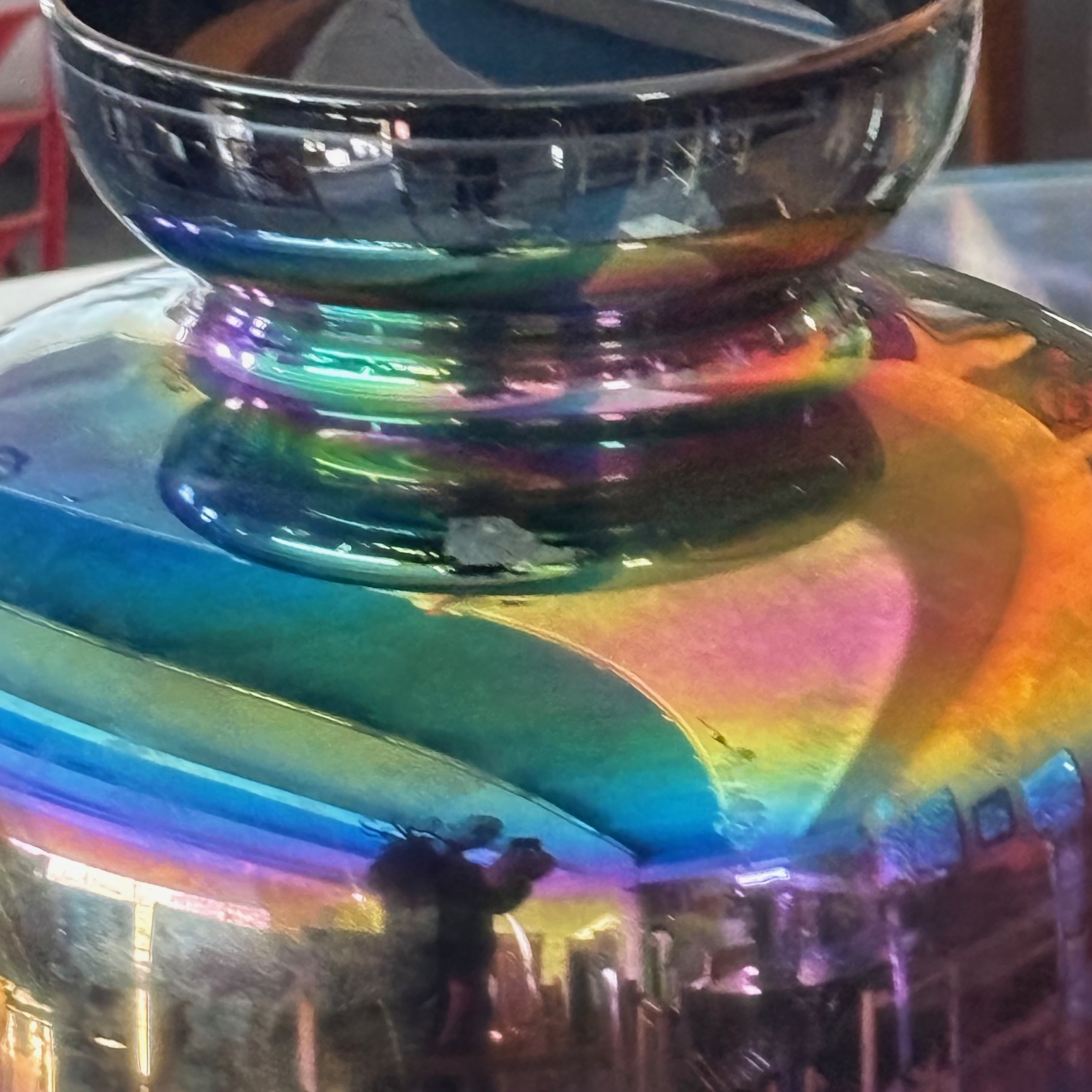 Vaso iridescente in vetro di Murano di Sergio Asti per Venini anni 80 . H cm 32 - immagine 6