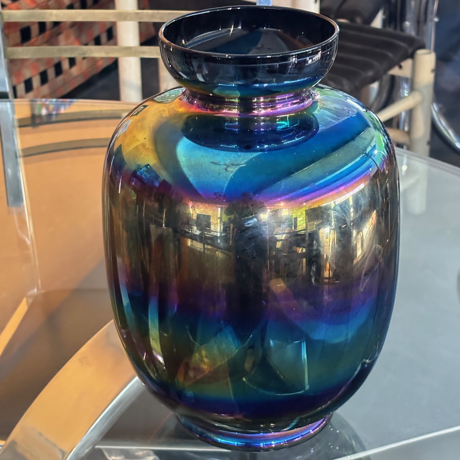 Vaso iridescente in vetro di Murano di Sergio Asti per Venini anni 80 . H cm 32 - immagine 7