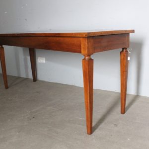 Antico tavolo fratino Luigi XVI noce Toscano . Mis 180 x 59 . Altezza cm 79 . Restaurato !