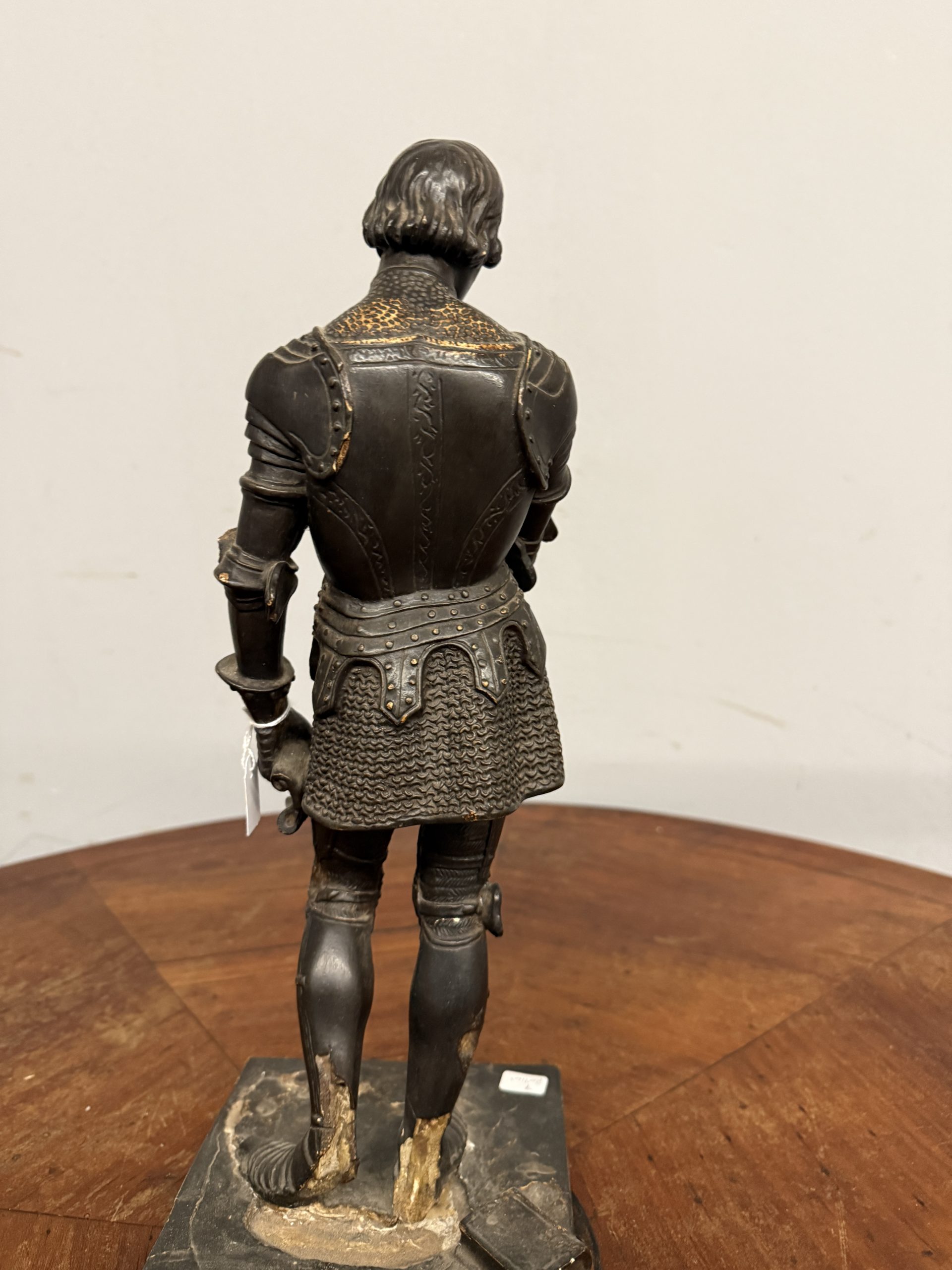 Antica scultura di cavaliere in scaiola, Francia, XIX sec, 41x14x14cm - immagine 13