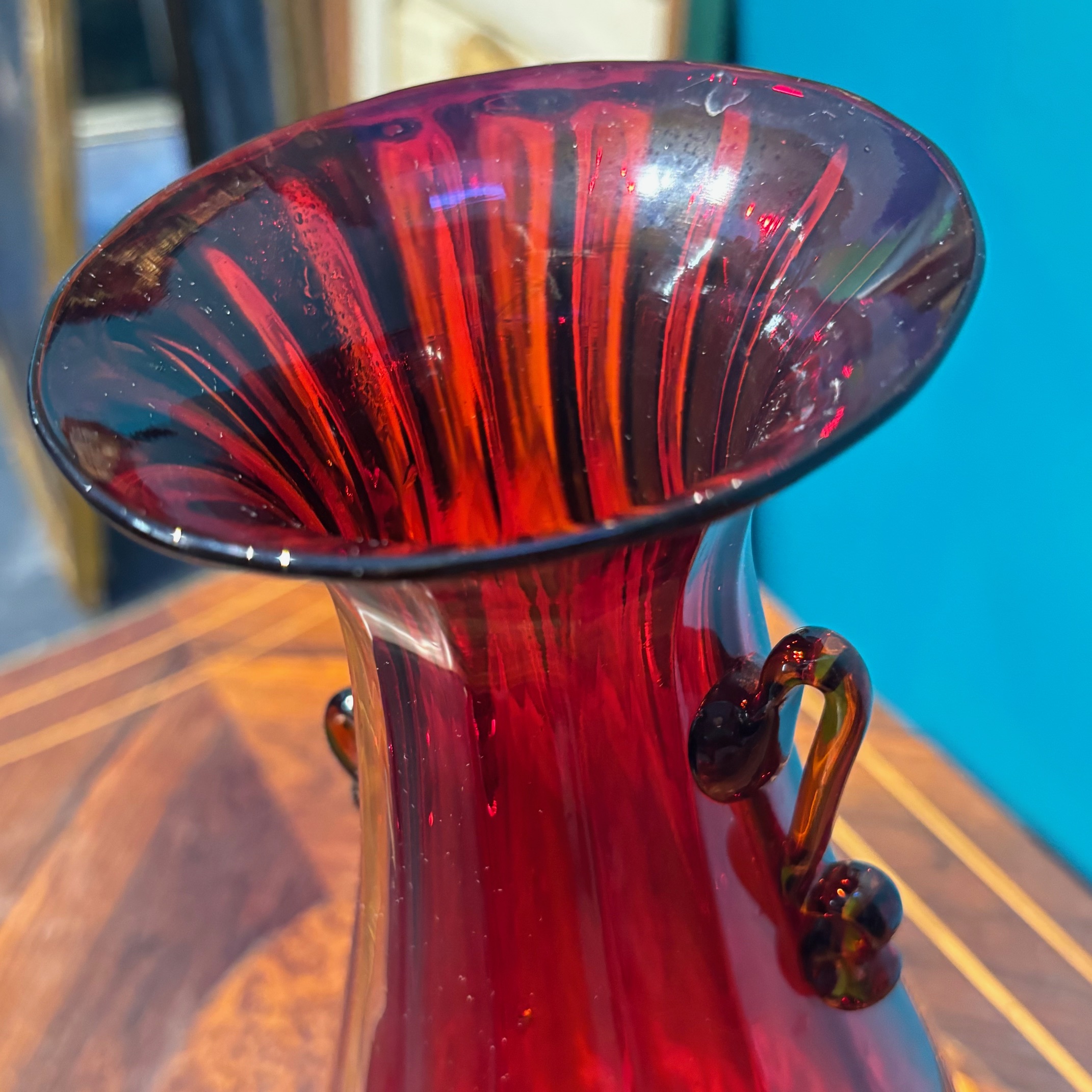 Antico vaso Murano anni 20 Rosso rubino, manifattura Vittorio Zecchin per Cappellin . H 32 - immagine 11