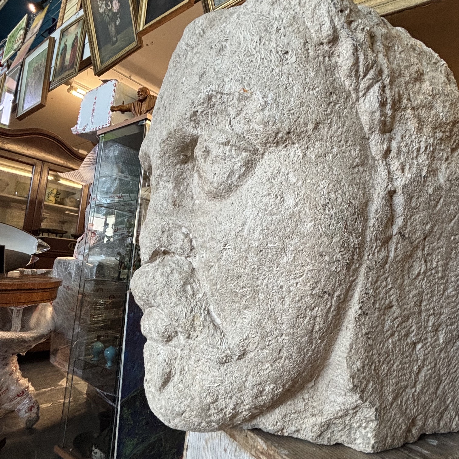 Antica Scultura testa in Pietra Sicilia XVII sec . Mis H cm 40 Prof cm 42 Larg 35 - immagine 6