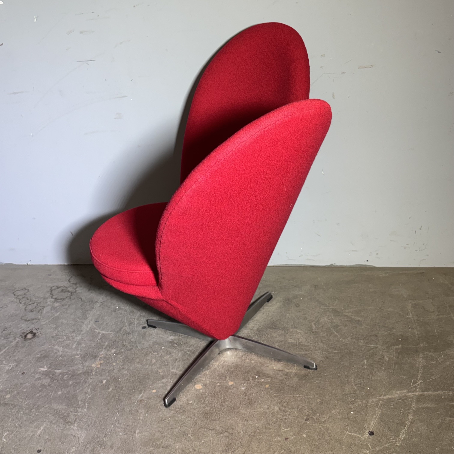 Verner Panton poltrona mod Heart Cone rossa anni 1970 . Icona del design. - immagine 5